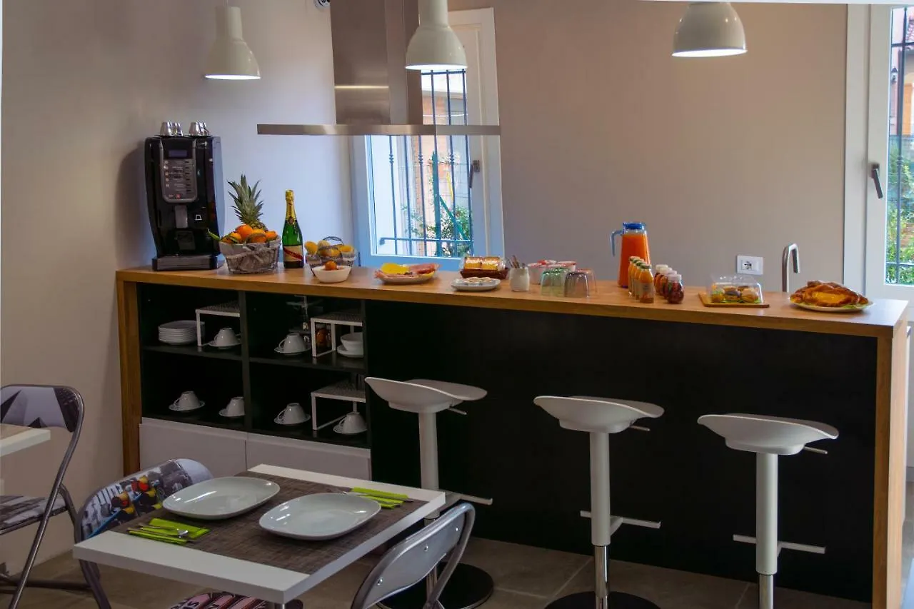 Bed and Breakfast Red One Maranello 0*,  Italien