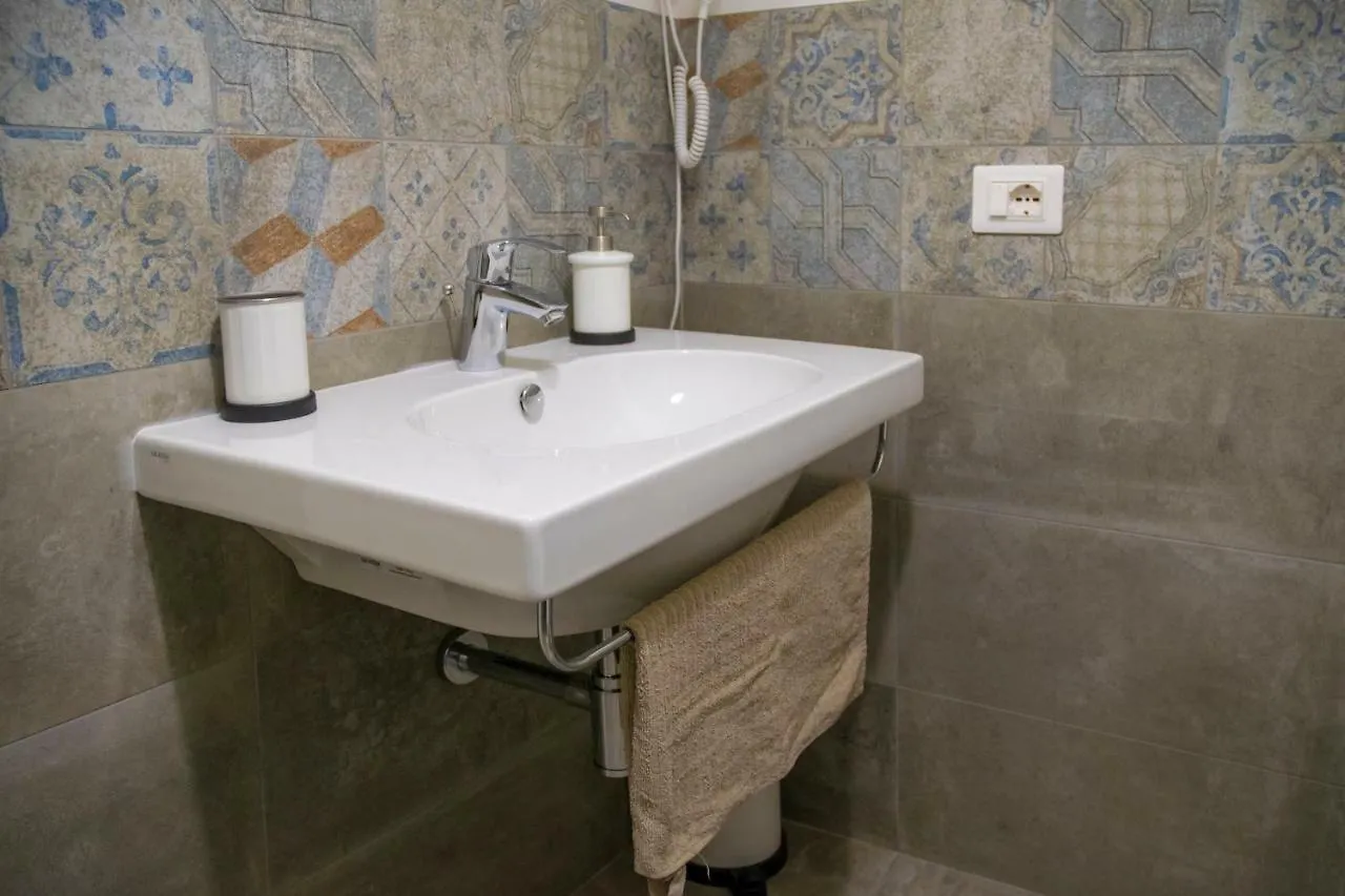 Bed and Breakfast Red One Maranello